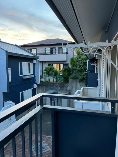 ��ʌ��������܎s�΋�厚�����̃A�p�[�g�̃o���R�j�[