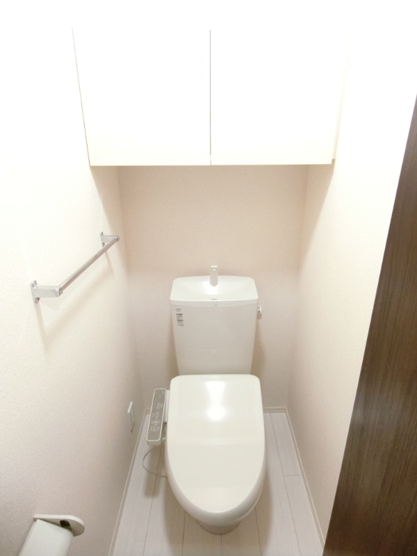 ��ʌ��z�J�s���C�N�^�E���U���ڂ̃A�p�[�g�̃g�C��