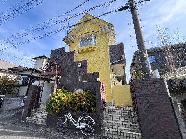 ��ʌ��������܎s�����擌��{�S����48-18�̃A�p�[�g�̌����O��