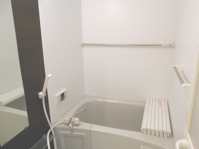 ��ʌ��������܎s�Y�a�撇���R���ڂ̃}���V�����̃o�X