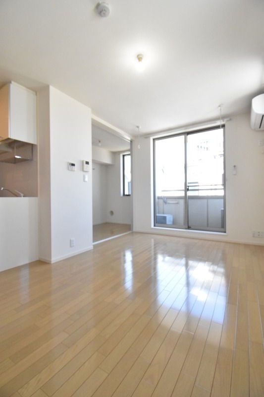 ��ʌ��������܎s�������J�V���ڂ̃}���V�����̋��ԁE���r���O