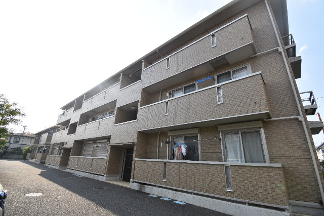 ��ʌ��������܎s��������u�Q���ڂ̃A�p�[�g�̌����O��