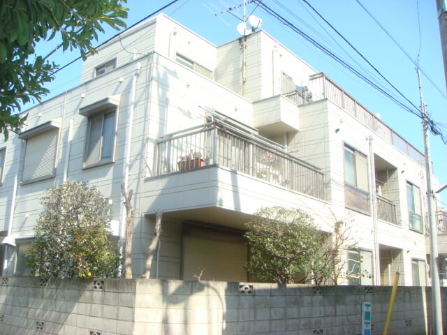 ��ʌ��������܎s�Y�a��̉ƂU���ڂ̃}���V�����̌����O��