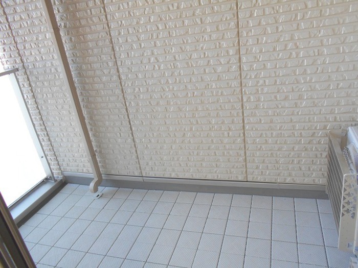 ��ʌ��������܎s�Y�a�撇���R���ڂ̃}���V�����̃o���R�j�[