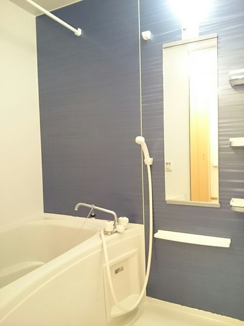 ��ʌ��������܎s��΋���Q���ڂ̃A�p�[�g�̃o�X