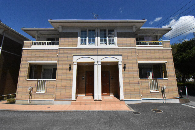 ��ʌ��������܎s��΋���Q���ڂ̃A�p�[�g�̌����O��