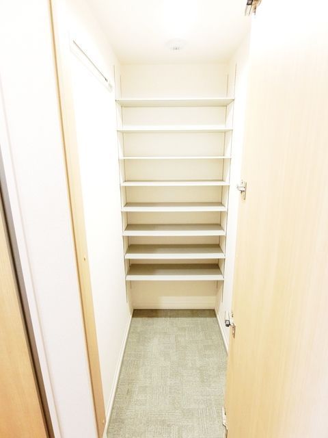 ��ʌ��������܎s�k��y�C���Q���ڂ̃A�p�[�g�̎��[