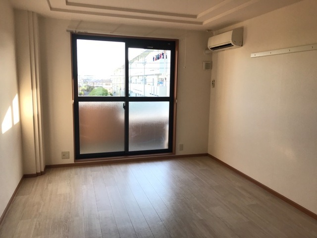 ��ʌ��������܎s��΋擌��΂S���ڂ̃}���V�����̋��ԁE���r���O