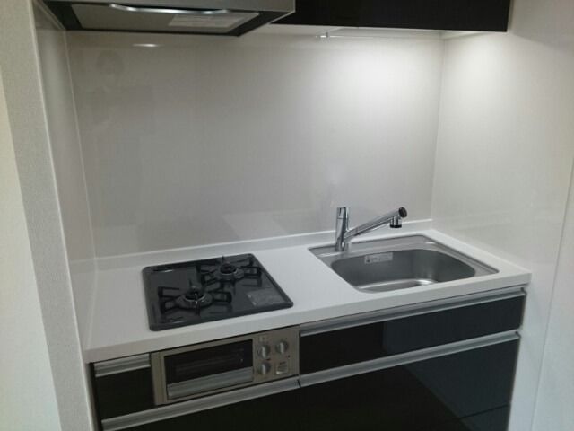 ��ʌ�����s�≺���R���ڂ̃A�p�[�g�̃L�b�`��