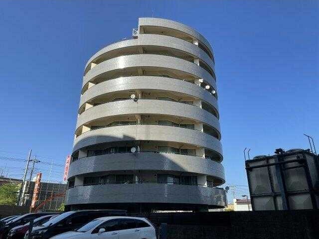 ��ʌ��������܎s�k��������Q���ڂ̃}���V�����̌����O��