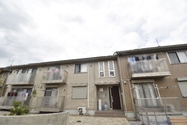 ��ʌ��������܎s�����攪���q�R����27-8�̃A�p�[�g�̌����O��