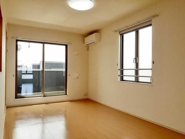 ��ʌ������s���v��̃A�p�[�g�̋��ԁE���r���O