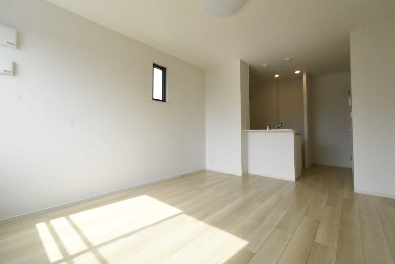 ��ʌ��@�c�s�Β��R���ڂ̃A�p�[�g�̋��ԁE���r���O