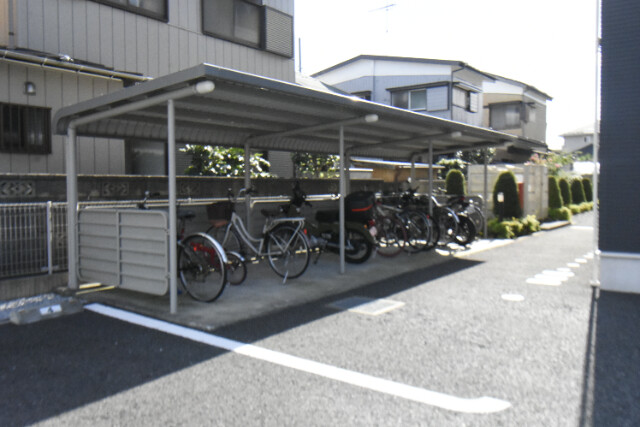 ��ʌ������s���v��̃A�p�[�g�̂��̑�