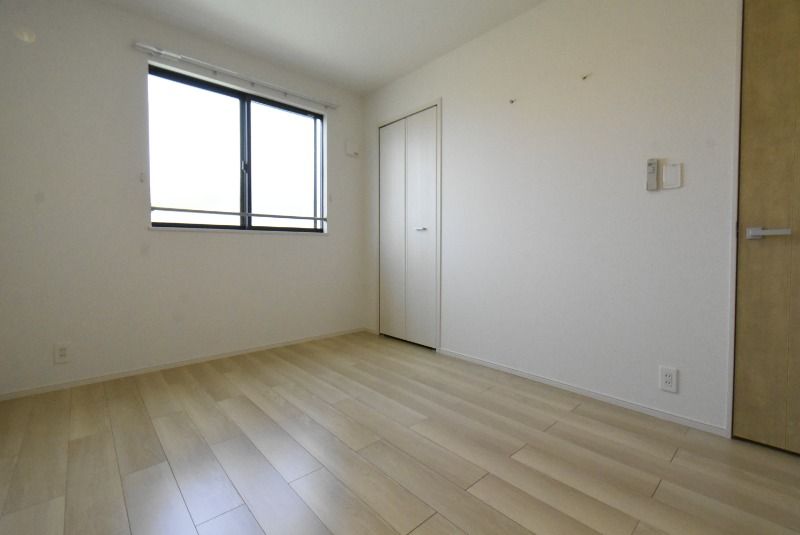 ��ʌ��@�c�s�Β��R���ڂ̃A�p�[�g�̂��̑������E�X�y�[�X