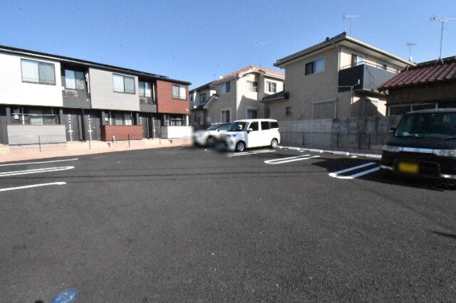 ��ʌ��@�c�s�Β��R���ڂ̃A�p�[�g�̒��ԏ�