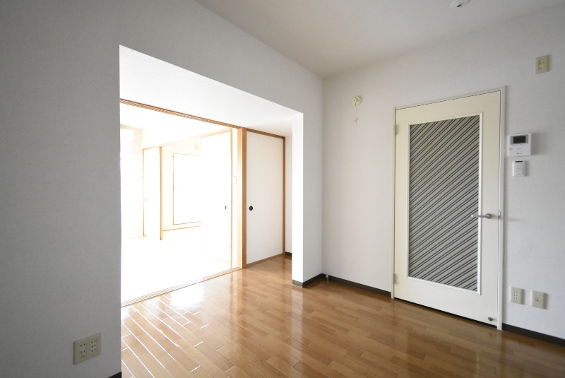 ��ʌ��k�����S�ɓޒ��w���P���ڂ̃}���V�����̋��ԁE���r���O