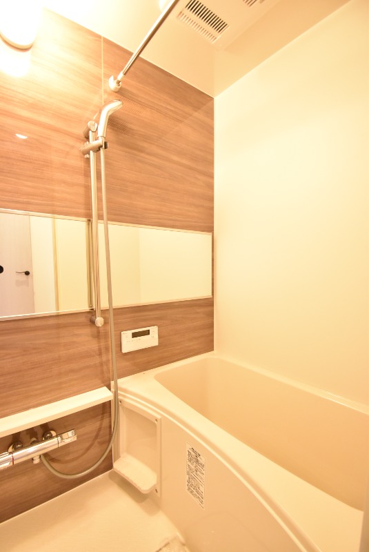 ��ʌ�����s�씵���J�S���ڂ̃A�p�[�g�̃o�X