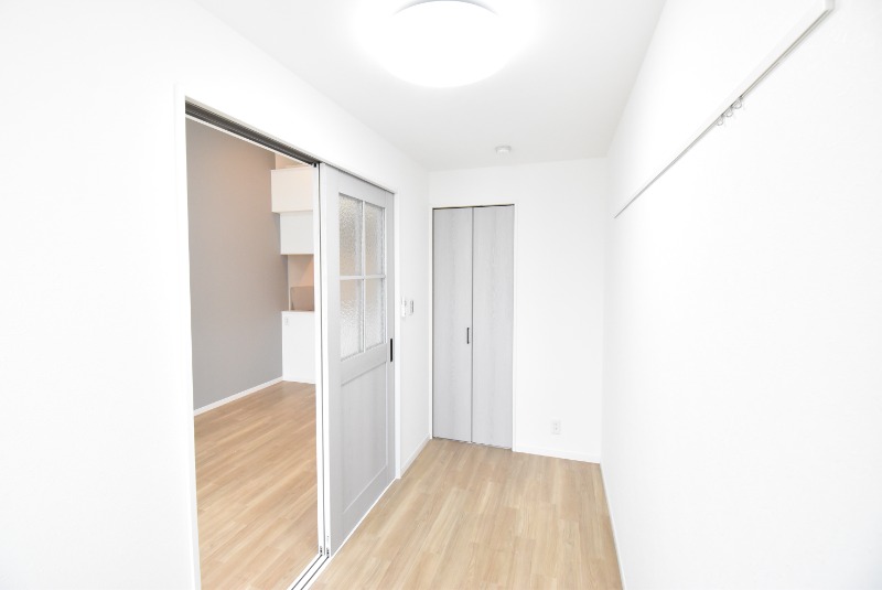 ��ʌ�����s�씵���J�S���ڂ̃A�p�[�g�̂��̑������E�X�y�[�X