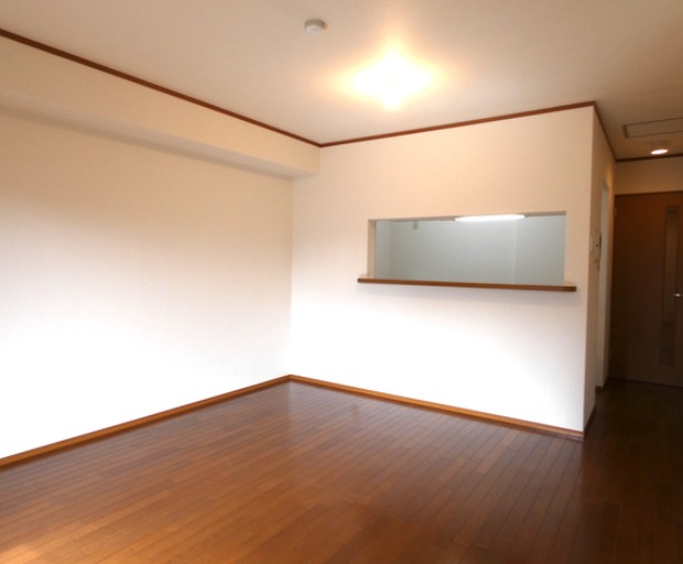 ��ʌ��������܎s��掭��܂S���ڂ̃}���V�����̋��ԁE���r���O