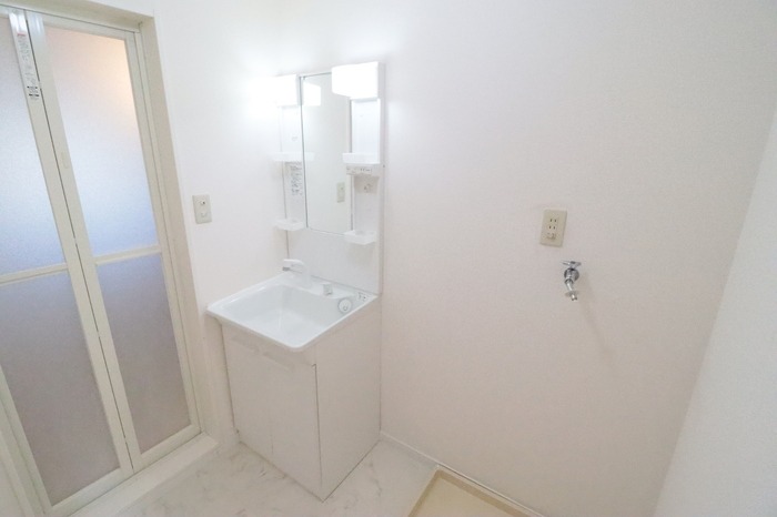 ��ʌ��������܎s����厚�w��̃A�p�[�g�̐��ʏ�