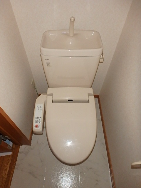 ��ʌ��������܎s��{��x�̓����P���ڂ̃A�p�[�g�̃g�C��