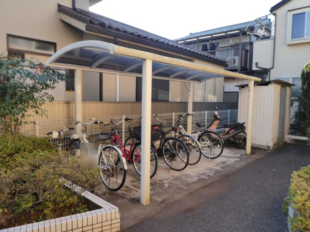 ��ʌ�����s����Q���ڂ̃A�p�[�g�̂��̑�