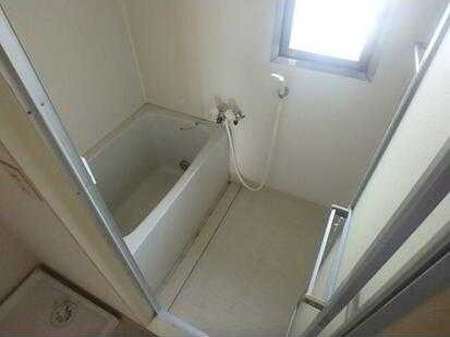 ��ʌ��������܎s��{��V�����P���ڂ̃}���V�����̃o�X