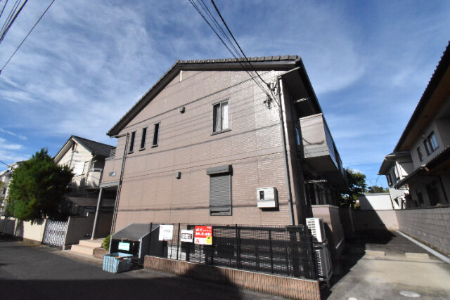 ��ʌ������s�h���R���ڂ̃A�p�[�g�̂��̑�