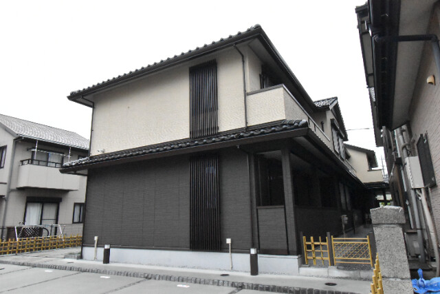 ��ʌ��������܎s�΋挴�R�R���ڂ̃A�p�[�g�̌����O��