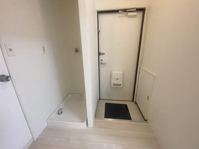 ��ʌ������s�����Q���ڂ̃}���V�����̌���