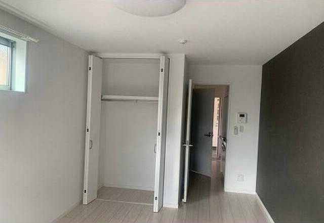 ��ʌ��������܎s�k����i���Q���ڂ̃A�p�[�g�̎��[