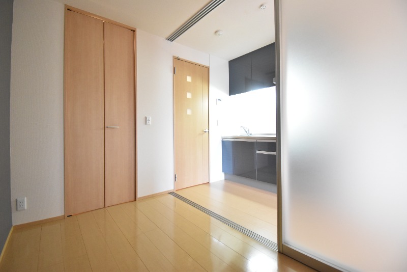 ��ʌ������s�����P���ڂ̃A�p�[�g�̂��̑������E�X�y�[�X