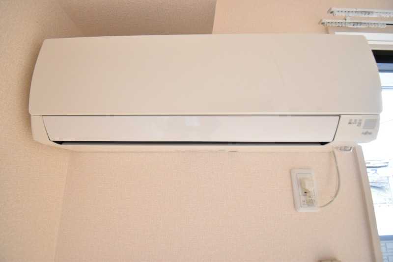 ��ʌ������s�����P���ڂ̃A�p�[�g�̂��̑��ݔ�