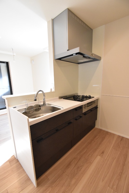 ��ʌ��O���s����c�Q���ڂ̃}���V�����̃L�b�`��