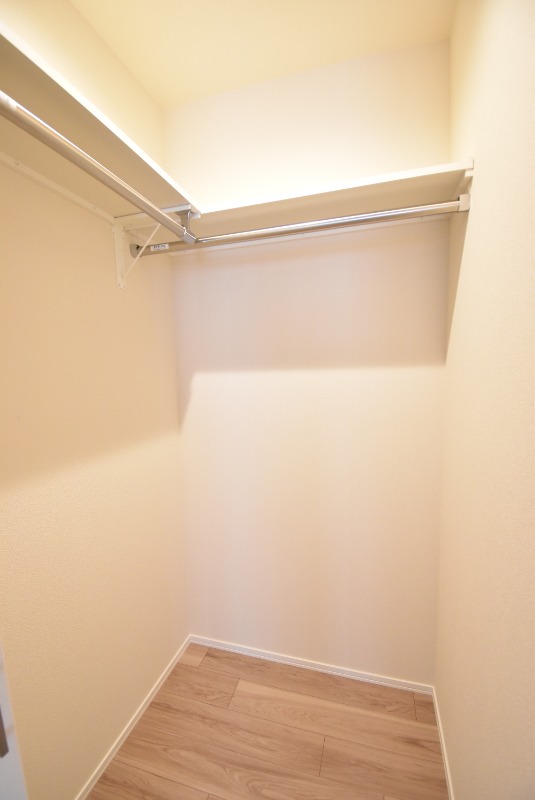 ��ʌ��O���s����c�Q���ڂ̃}���V�����̎��[