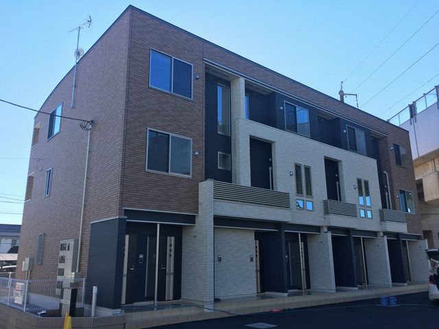 ��ʌ������s���S���ڂ̃A�p�[�g�̌����O��