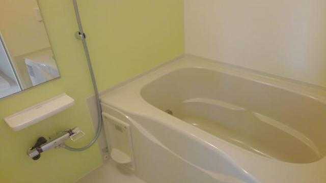 ��ʌ������s���S���ڂ̃A�p�[�g�̃o�X