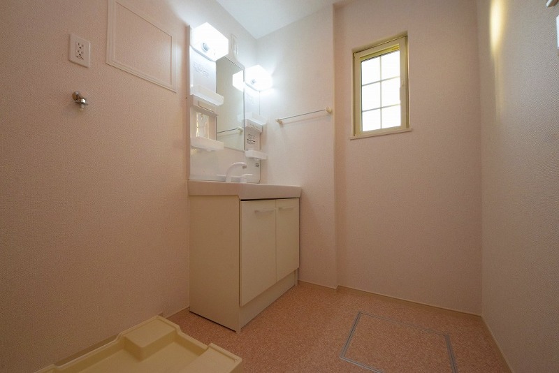 ��ʌ�����s���ԂQ���ڂ̃A�p�[�g�̐��ʏ�