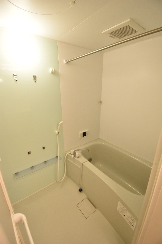 ��ʌ��z�J�s���z�J�P���ڂ̃A�p�[�g�̃o�X