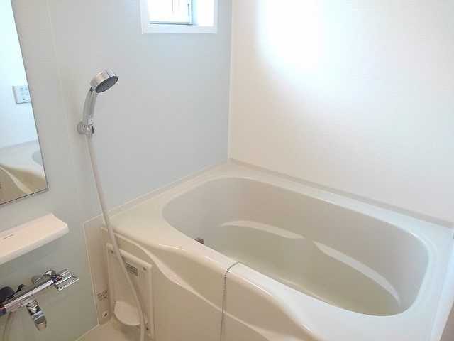 ��ʌ��z�J�s�����Q���ڂ̃A�p�[�g�̃o�X