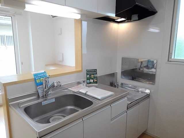 ��ʌ��z�J�s�����Q���ڂ̃A�p�[�g�̃L�b�`��