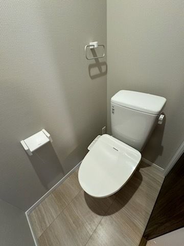 ��ʌ��t�����s�J���R���ڂ̃A�p�[�g�̃g�C��