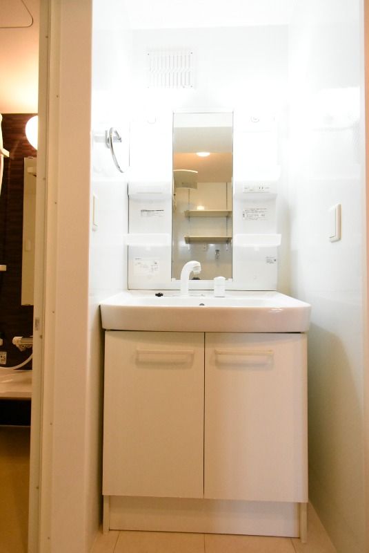 ��ʌ��������܎s�����攪���q�R���ڂ̃A�p�[�g�̐��ʏ�