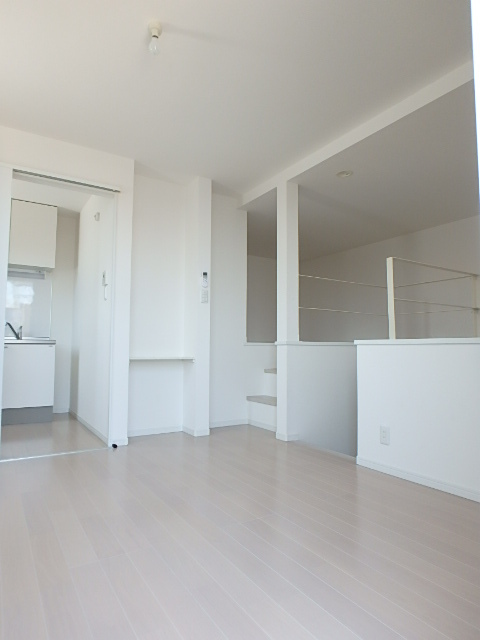 ��ʌ��������܎s�����擌��{�S���ڂ̃A�p�[�g�̋��ԁE���r���O