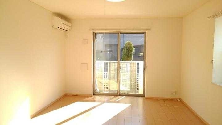 ��ʌ������s�V�����S���ڂ̃A�p�[�g�̋��ԁE���r���O