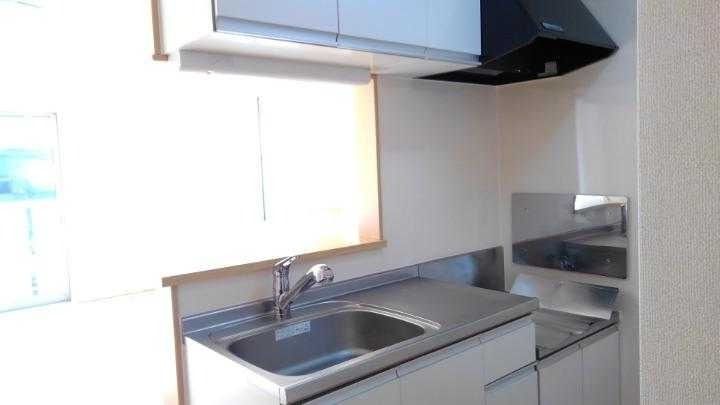 ��ʌ������s�V�����S���ڂ̃A�p�[�g�̃L�b�`��