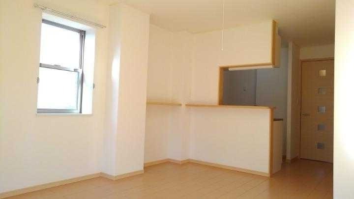 ��ʌ������s�V�����S���ڂ̃A�p�[�g�̂��̑������E�X�y�[�X