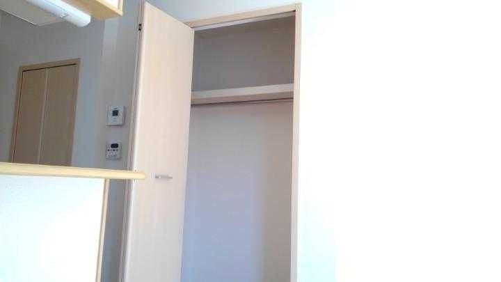 ��ʌ������s�V�����S���ڂ̃A�p�[�g�̎��[