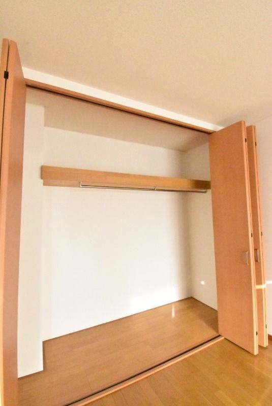 ��ʌ�����s������Q���ڂ̃}���V�����̎��[